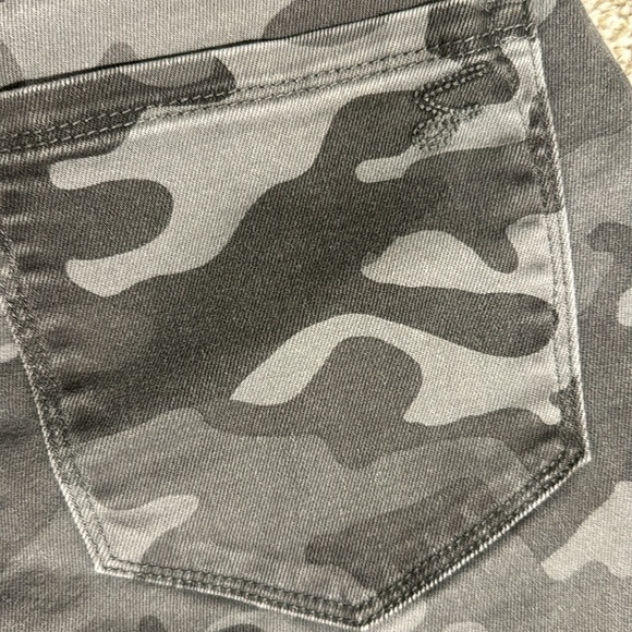 Seven Jeans GREY CAMO - Picture 5 of 5